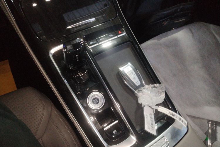 吉利汽车 博越L 2025 汽车图片 #18