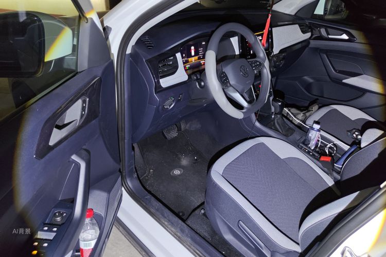 Volkswagen Tharu 2024 car image #18