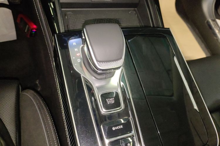 HongQi H9 2025 #18 HongQi H9 2025 car image #18