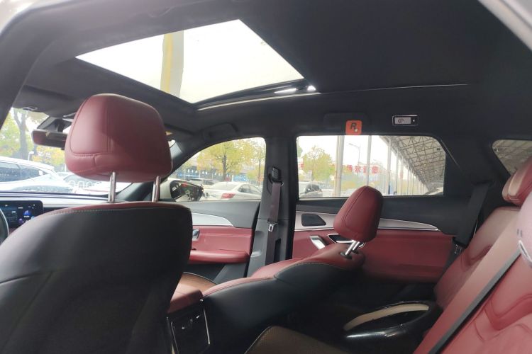 Jetour X70 PLUS 2024 car image #18