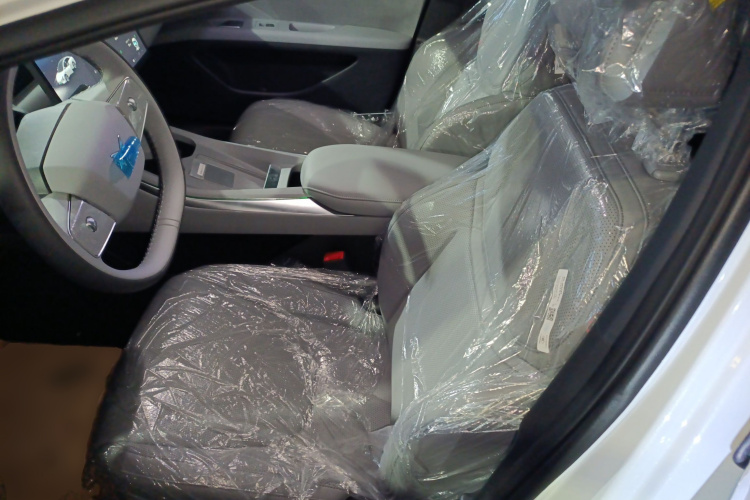 Xpeng MONA M03 2025 imagem de carro #18