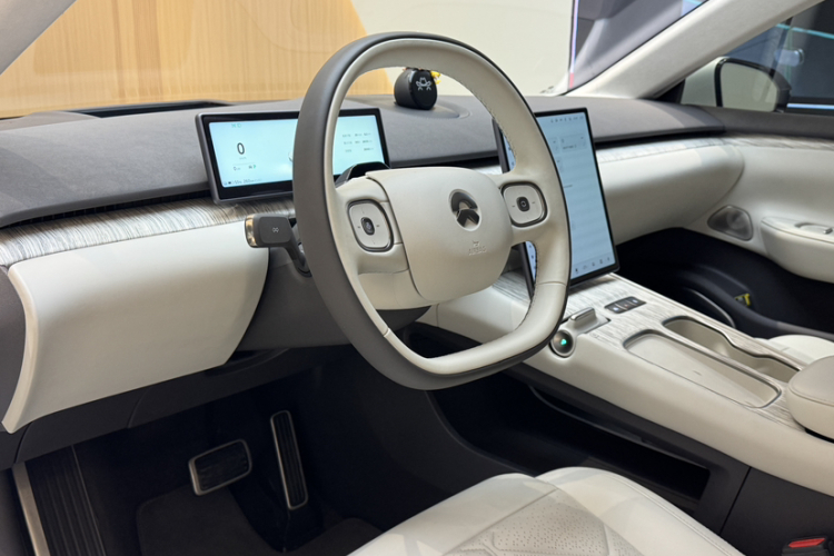 蔚来 蔚来ET7 2024 汽车图片 #18