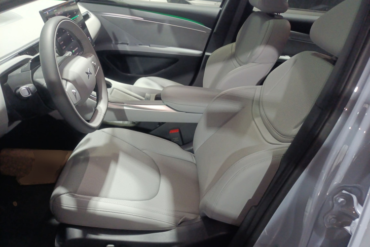 Xpeng MONA M03 2025 car image #18