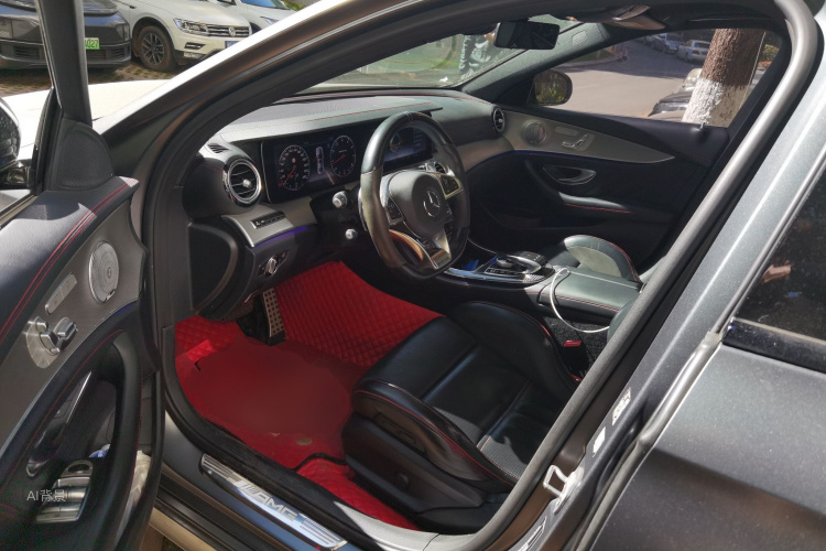 Mercedes-Benz E AMG 2017 صورة سيارة #18