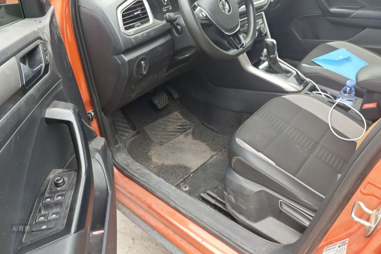 T-Roc 2018 car image #18