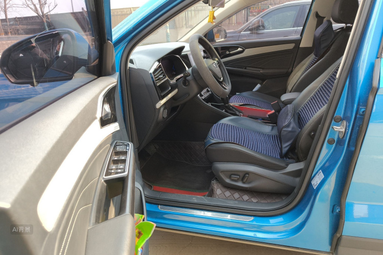 VS5 2023 car image #18
