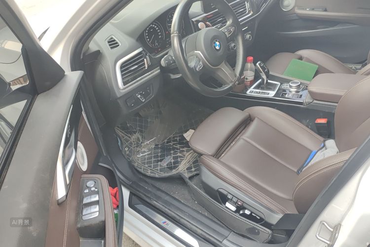 BMW 1 Series 2020 car image #18