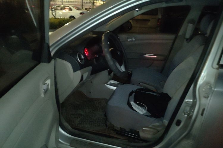 Changan Alsvin V3 2016 car image #18