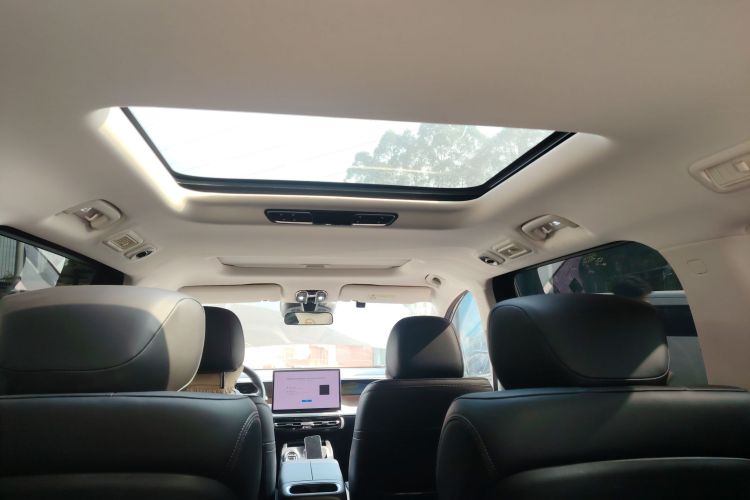 GAC Trumpchi E8 New Energy 2024 car image #18