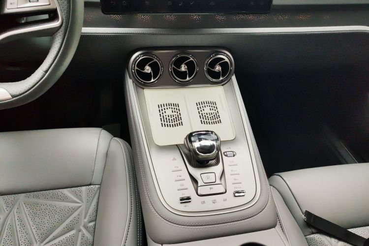 Denza N8 2023 #18 Denza N8 2023 imagem de carro #18