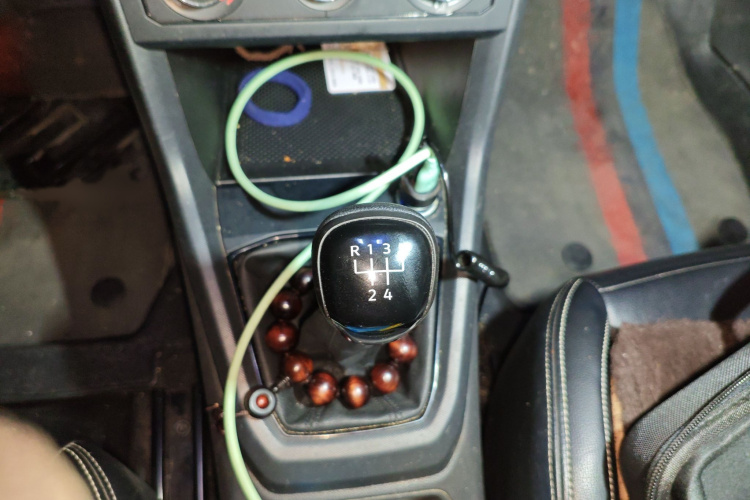 Volkswagen T-Cross 2020 car image #18