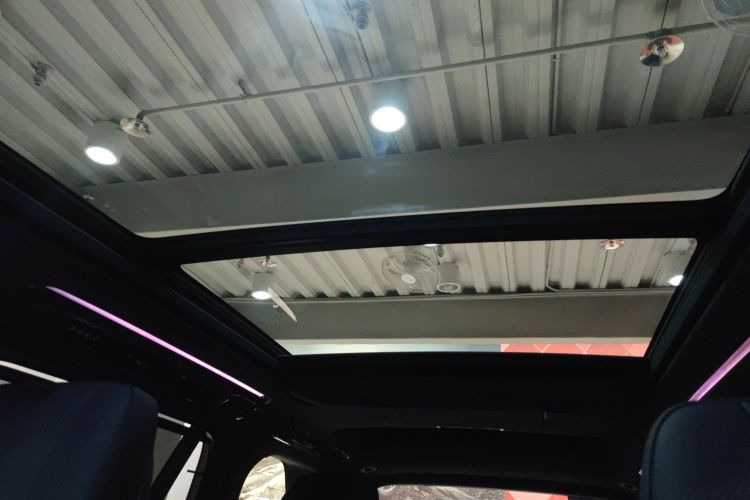 Zeekr 9X 2025 car image #18