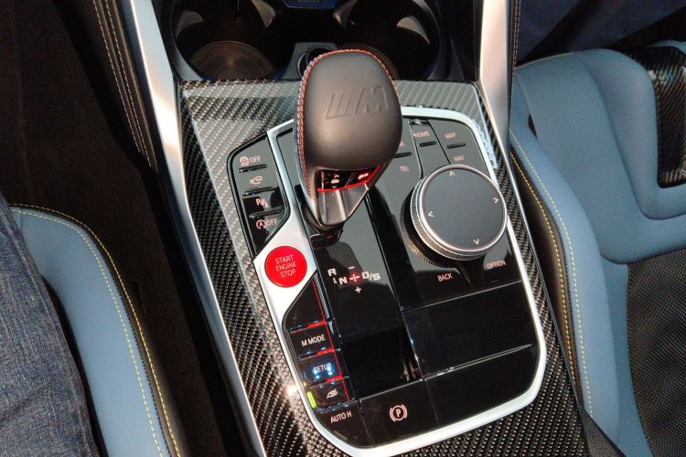 BMW M4 2024 immagine di auto #18