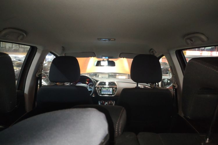 铃木 骁途 2017 汽车图片 #18