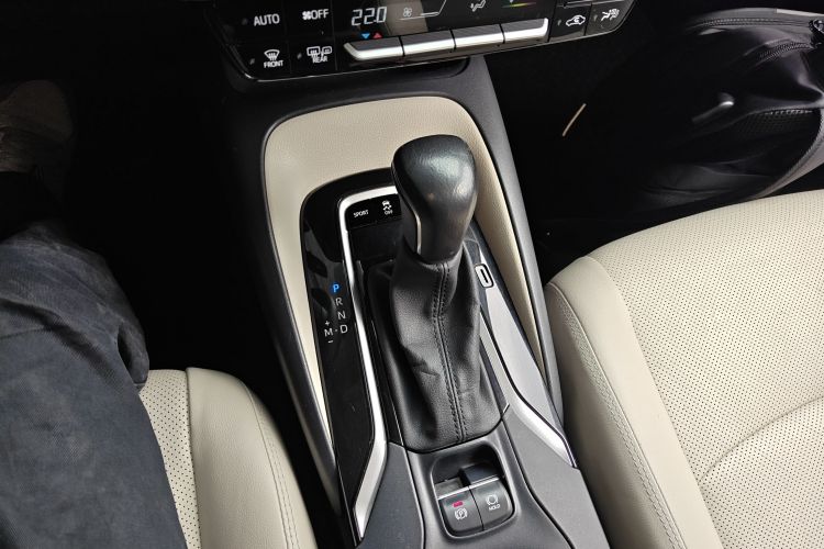 Toyota Corolla 2019 #18 Toyota Corolla 2019 car image #18