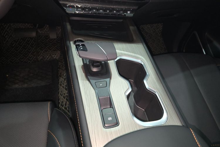 Changan X7 PLUS 2024 #18 Changan X7 PLUS 2024 imagem de carro #18