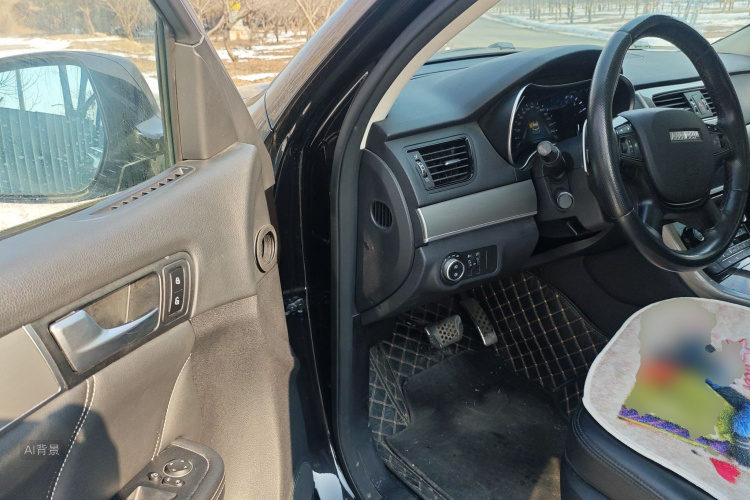 Haval H8 2017 car image #18