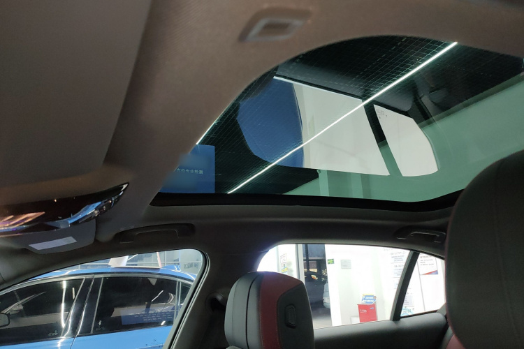 BMW i5 2025 car image #18