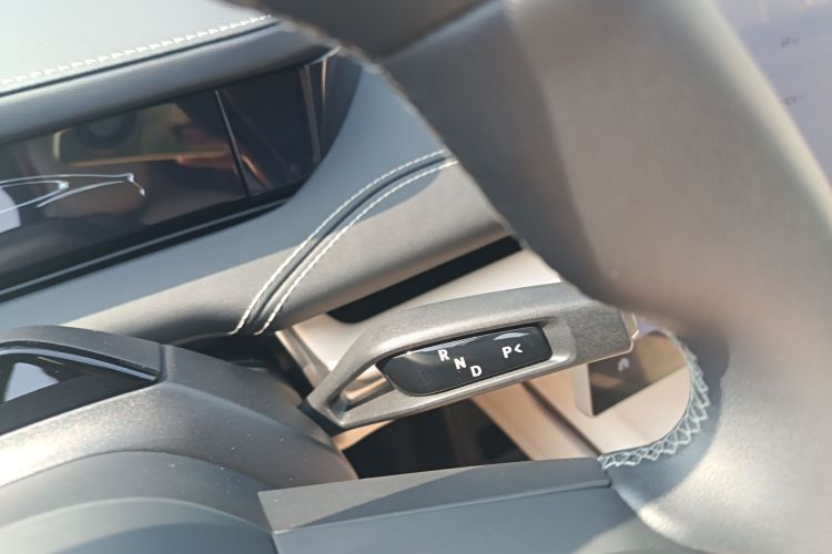 MI SU7 2025 #18 MI SU7 2025 صورة سيارة #18