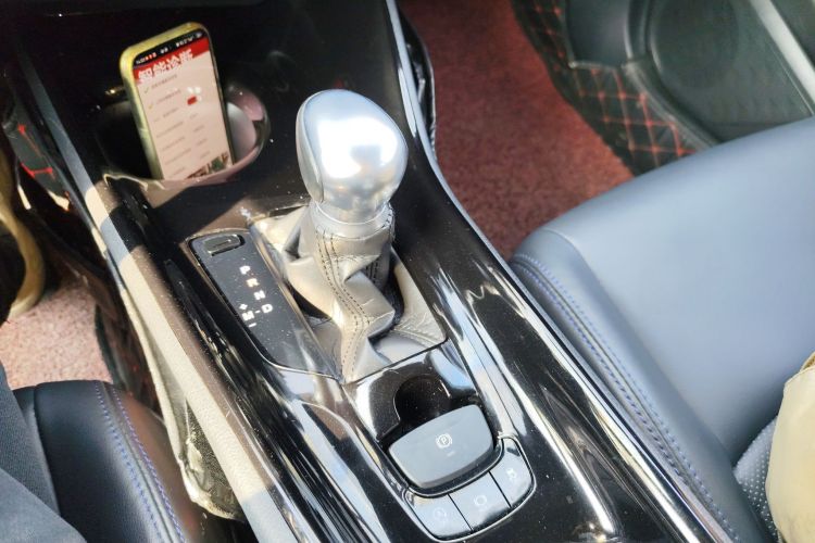 Toyota C-HR 2021 immagine di auto #18