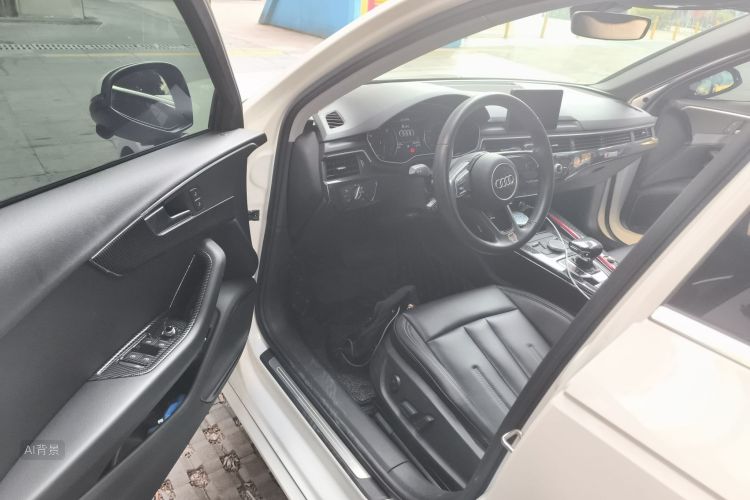 Audi A4L 2019 car image #18