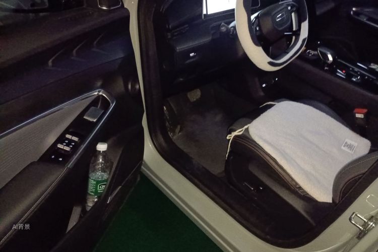 GEELY Boyue 2023 immagine di auto #18