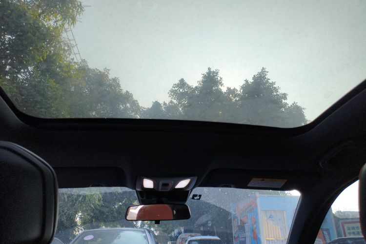 Changan UNI-V 2022 car image #18