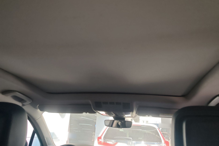 Volkswagen Touareg 2020 car image #18