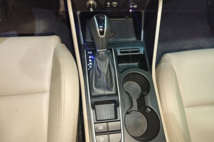 Hyundai Tucson 2017 car image #18