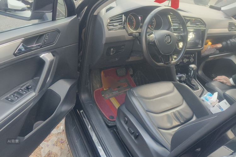 Volkswagen Tiguan L 2019 car image #18