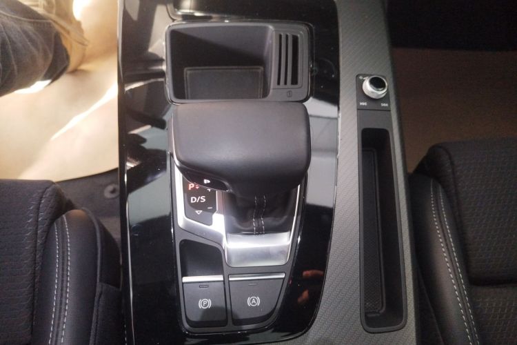 Audi Q5L Sportback 2023 car image #18