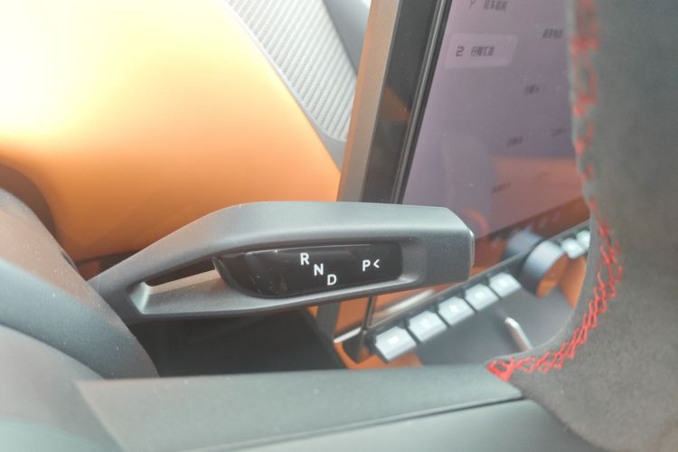 小米汽车 小米YU7 2025 汽车图片 #18