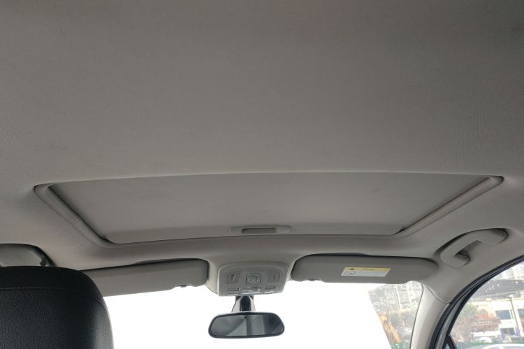 Citroen C4L 2015 car image #18