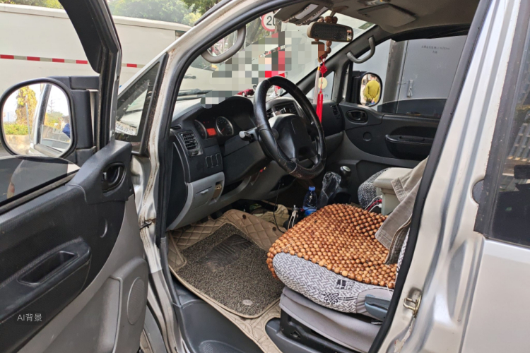 Forthing Lingzhi 2014 #18 Forthing Lingzhi 2014 изображение автомобиля #18