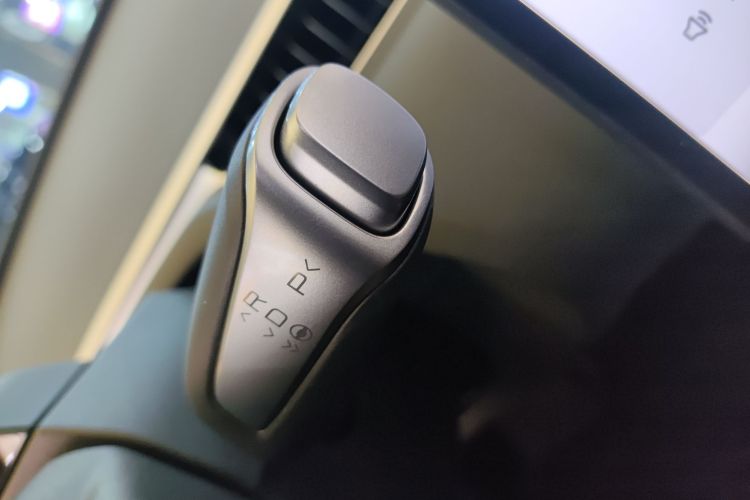 Xpeng MONA M03 2025 car image #18