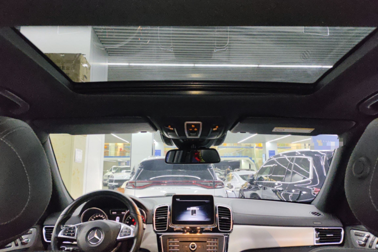 Mercedes-Benz GLE AMG 2018 car image #18