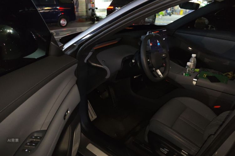 MI YU7 2025 car image #18