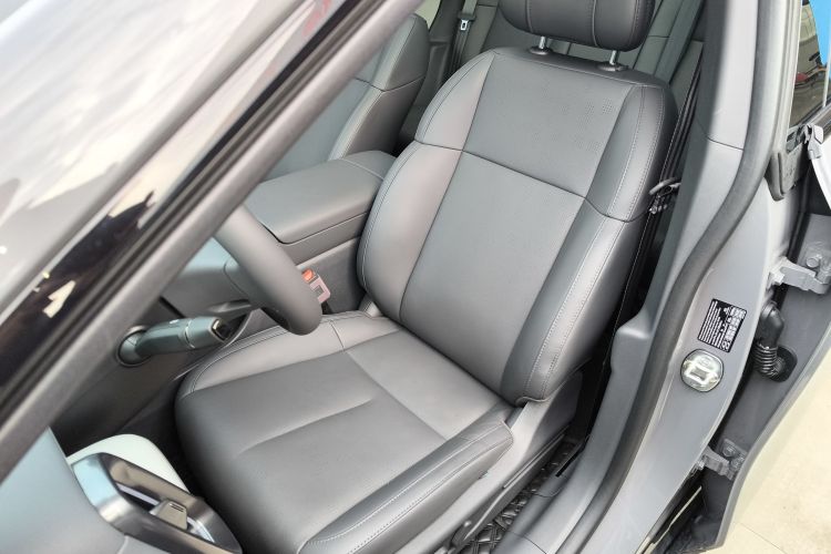 零跑汽车 零跑Lafa5 2025 汽车图片 #18