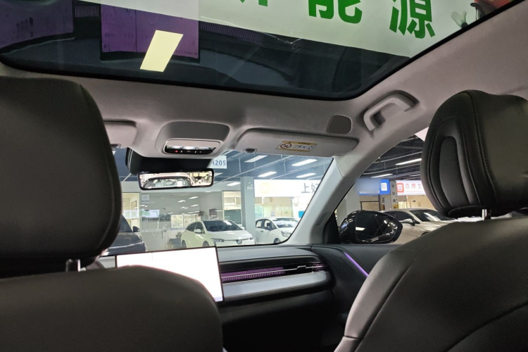 Xpeng G6 2025 صورة سيارة #18