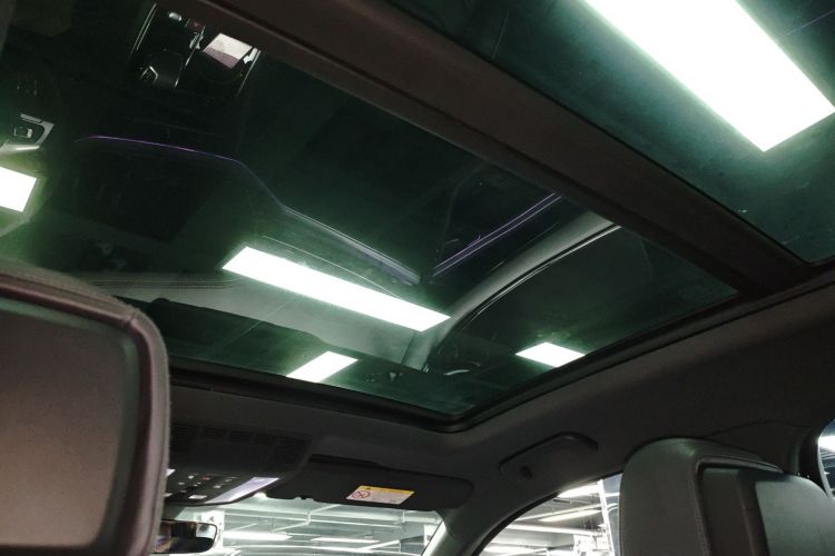 Volkswagen Touareg 2020 car image #18