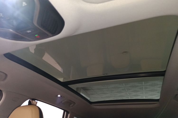 GEELY Boyue L 2023 immagine di auto #18