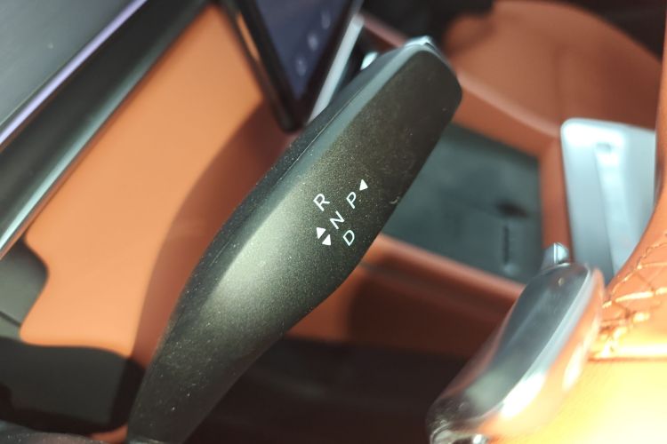 BYD Tang L 2025 car image #18