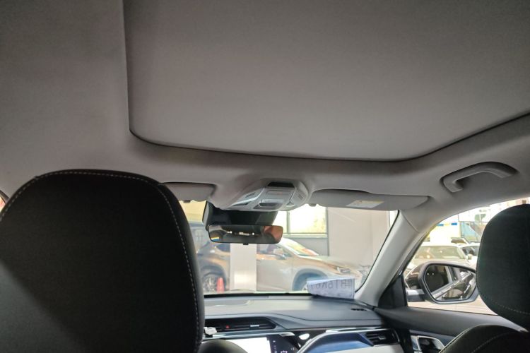 GEELY Boyue 2021 image de voiture #18