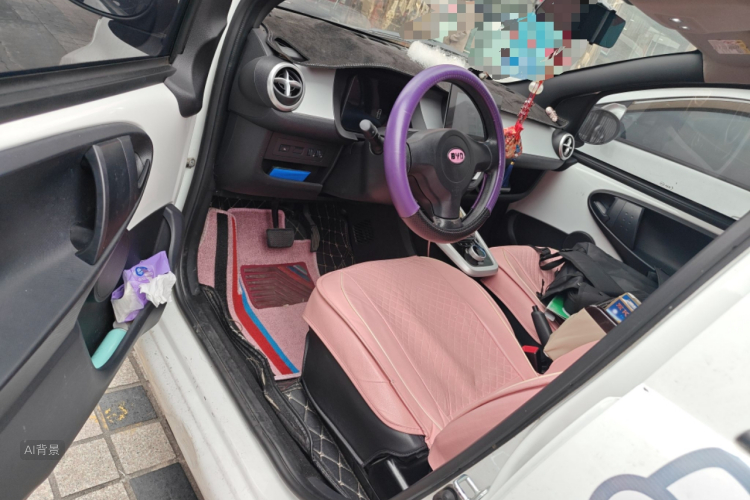 BYD e1 2020 car image #18