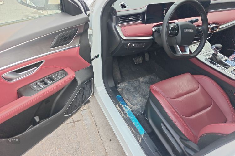 X70 PLUS 2025 car image #18