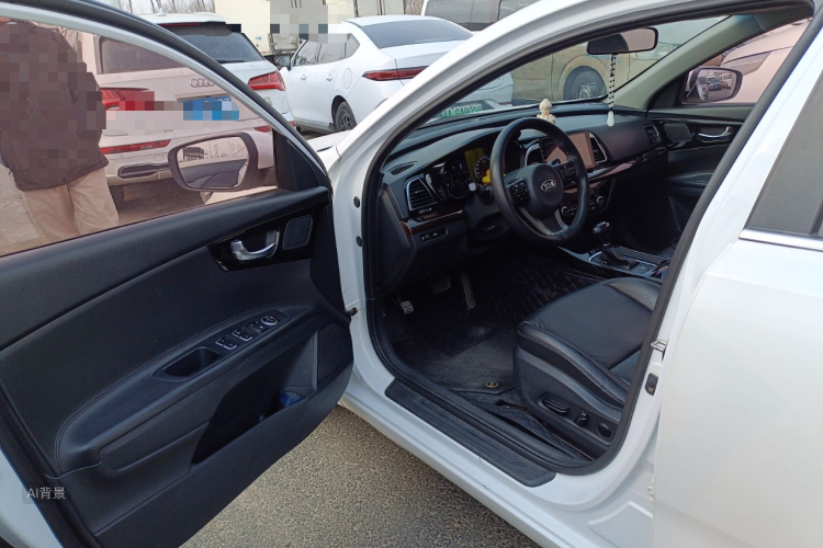 起亚 起亚K4 2016 汽车图片 #18