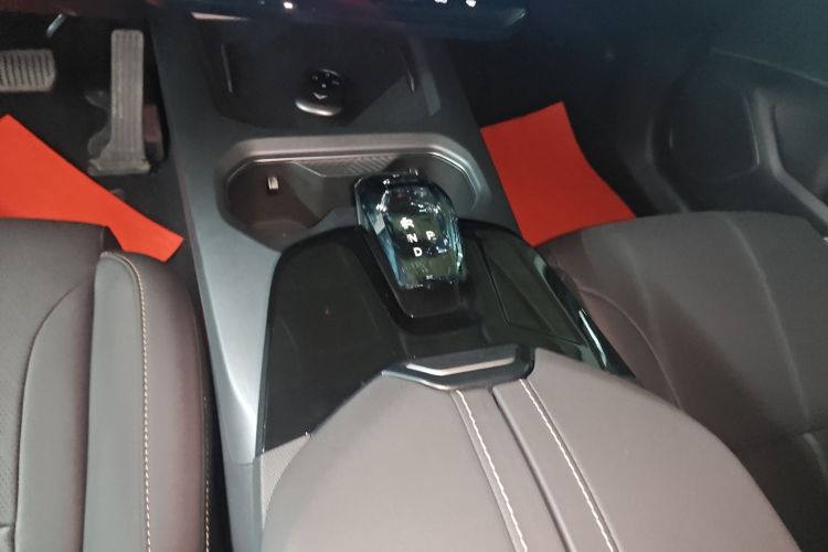 Kaiyi Kunlun New Energy 2025 #18 Kaiyi Kunlun New Energy 2025 car image #18