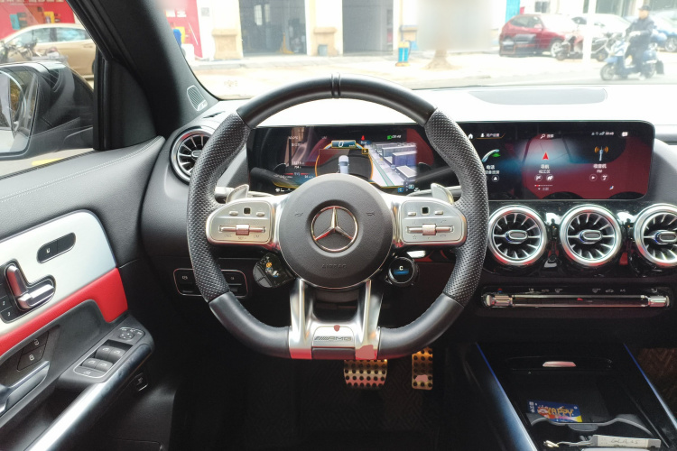 Mercedes-Benz GLA AMG 2023 #18 Mercedes-Benz GLA AMG 2023 car image #18