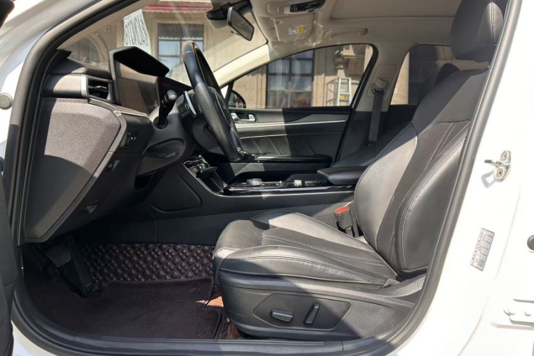 起亚 起亚K5 2022 汽车图片 #18