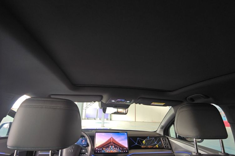 BYD SongL DM-i 2025 car image #18